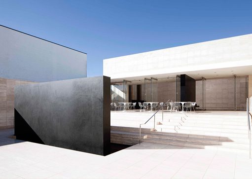 TBK: Working With Michel Comte – The Expression of Ecstacy